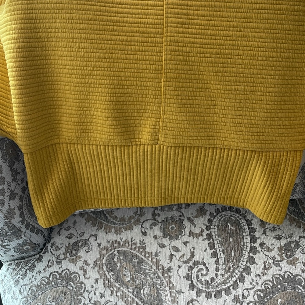 Babaton Yellow Ribbed Cropped Sweater - Picture 4 of 5